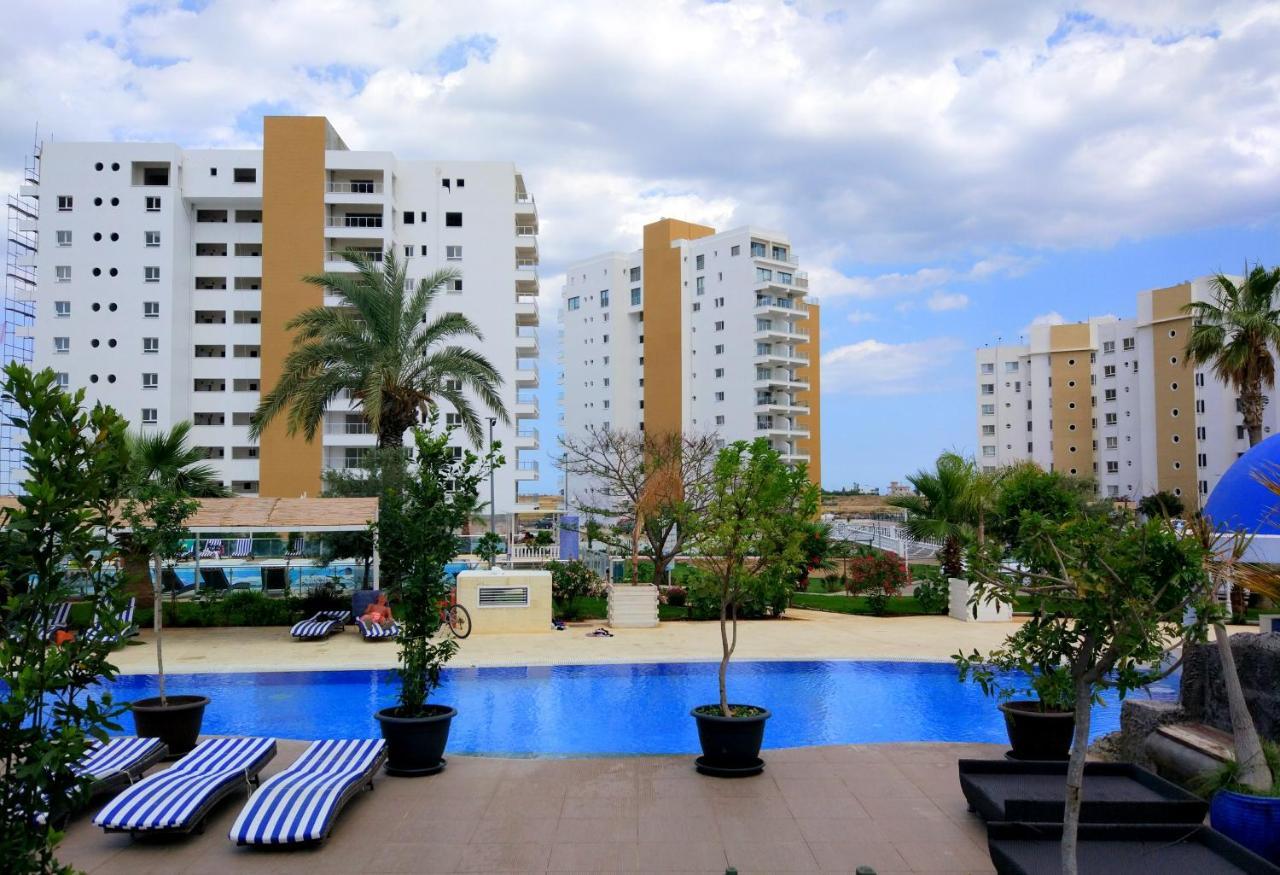 Blue Apartment In 5* Ceasar Resort Trikomo Exterior photo